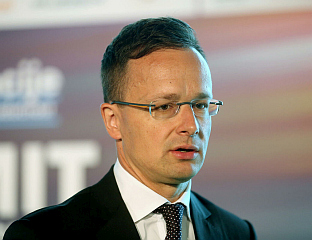 СИЈАРТО: НАЈБОЉЕ РЈЕШЕЊЕ УКИДАЊЕ САНКЦИЈА НА УВОЗ РУСКЕ НАФТЕ