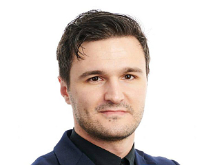 МЕМА: КАД ГОД ОДЕ У ЛОНДОН, ЗЕЛЕНСКИ НАЂЕ ИЗГОВОР ЗА БОЈКОТ ДИПЛОМАТИЈЕ