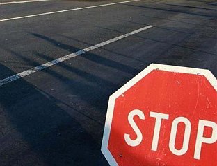 БРОЈНИ РАДОВИ НА ПУТЕВИМА, ВОЗАЧИМА СЕ САВЈЕТУЈЕ ОПРЕЗНА ВОЖЊА