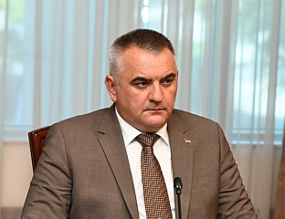 МИНИЋ: "АУТОПУТЕВИ" ЈАКО И ЗДРАВО ПРЕДУЗЕЋЕ