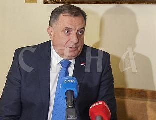 ДОДИК: НИКАДА НЕ СМИЈЕМО ДА ЗАБОРАВИМО ЧЕМЕРНО ДА СЕ ЧЕМЕР ИЗ 1992. НЕ БИ ПОНОВИО