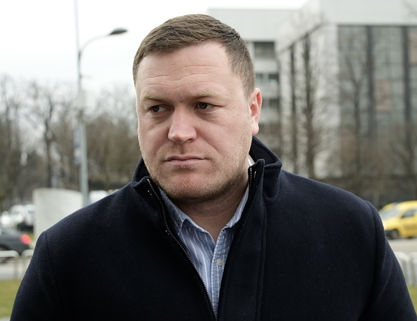 БАЊАЛУКА, 13. МАРТА /СРНА/ - Политиколог Војсилав Савић истакао је да је у сарајевској политици настао вакуум због тога што њихови лидери не смију да кажу оно што 80 одсто бошњачке јавности мисли када је у питању сукоб између Ирана и осталих земаља на Блиском истоку.