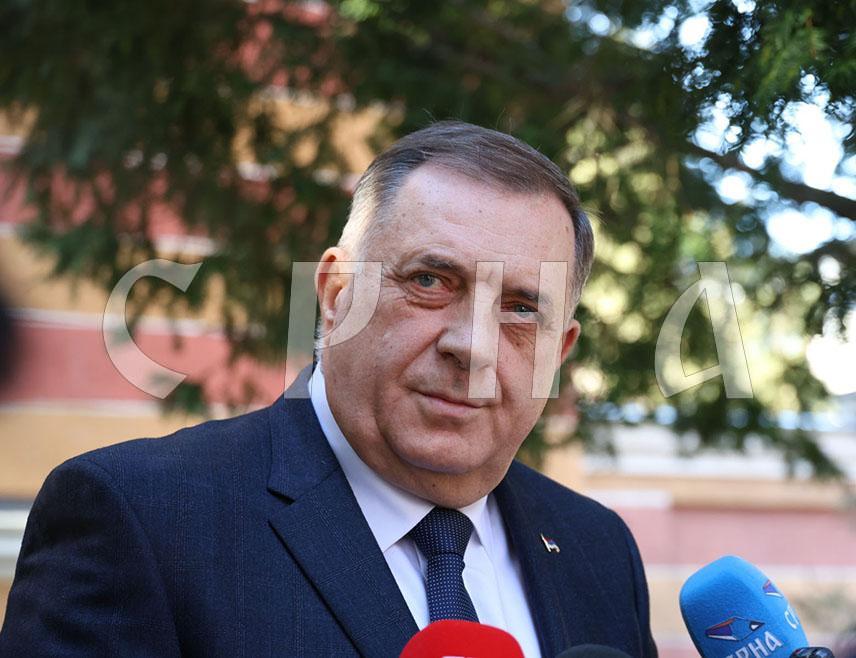DOBOJ, MARCH 13 /SRNA/ – SNSD Leader Milorad Dodik says the stability and institutional strength of Republika Srpska are shared values that SNSD shares with its coalition partners, while another important principle is that Srpska decides about itself.