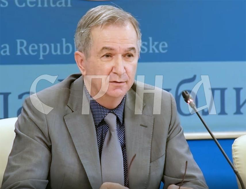 БАЊАЛУКА, 19. МАРТА /СРНА/ - Министар трговине и туризма Републике Српске Нед Пуховац рекао је да се прати стање на тржишту нафте и да је одлука о ограничењу марже дала резултате, али да упркос свему цијене расту због стања на глобалном тржишту.
