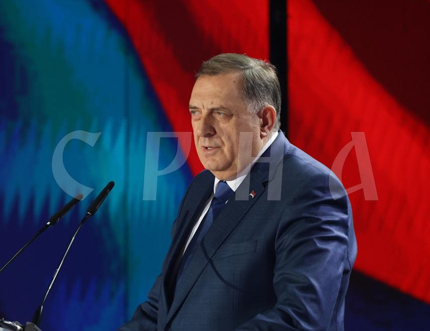 БАЊАЛУКА, 1. ЈУНА /СРНА/ - Српски народ у Подрињу кроз историју доживио је незапамћена страдања, али никада није пристао, и по цијену смрти да се одрекне свог идентитета и своје вјере, који су били једини разлози њиховог страдања у злочинима које су починиле усташе у Другом свјетском рату и њихови потомци у протеклом грађанском рату у БиХ, изјавио је за Срну предсједник Милорад Додик.