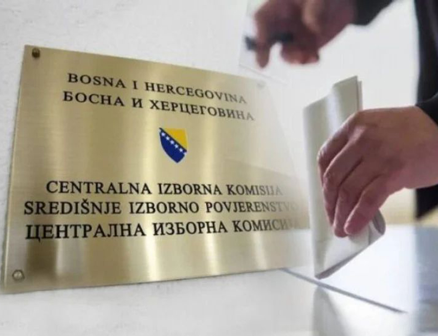 САРАЈЕВО, 3. ЈУНА /СРНА/ - Централна изборна комисија /ЦИК/ БиХ је у потпуности или дјелимично 29. маја и данас, а након истека рока за отклањање недостатака, овјерила пријаве укупно 75 политичких партија и четири независна кандидата.