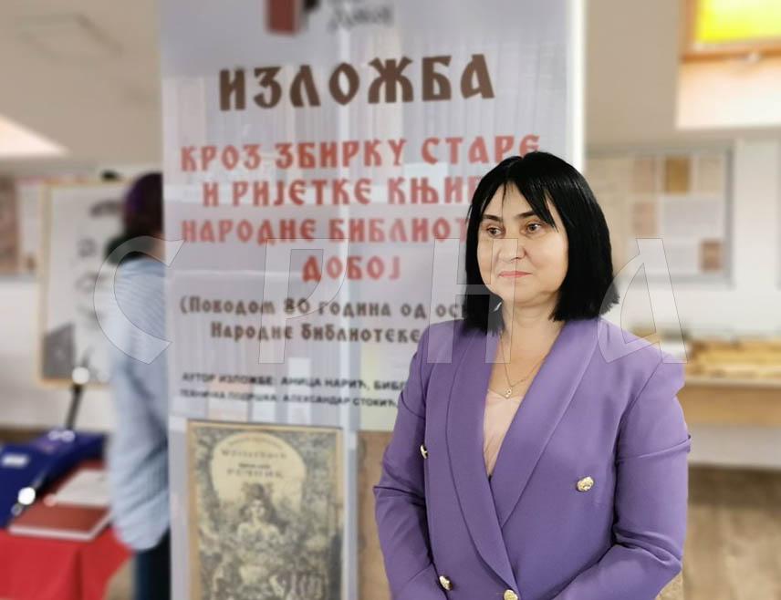 ДОБОЈ, 3. ЈУНА /СРНА/ - Народна библиотека Добој данас је приредила изложбу "Кроз збирку старе и ријетке књиге" поводом обиљежавања 80 година од оснивања ове установе.