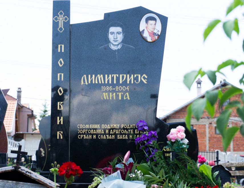 БЕОГРАД, 5. ЈУНА /СРНА/ - Пуне 22 године навршиле су се данас од када је малољетни Албанац мучки убио седамнаестогодишњег Димитрија Поповића из Грачанице, чија је смрт остала један од најболнијих симбола страдања српског народа на Косову и Метохији по доласку међународних снага.
