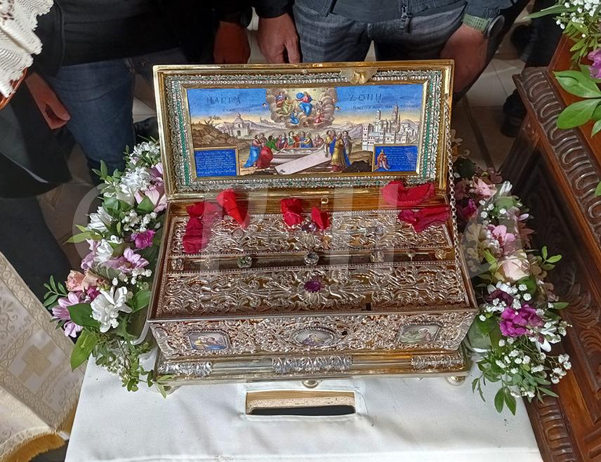 БЕОГРАД, 6. ЈУНА /СРНА/ - Часном појасу Пресвете Богородице док је боравио у Београду поклонило се више од 1,1 милион људи, нови је податак који је објавила Српска православна црква.