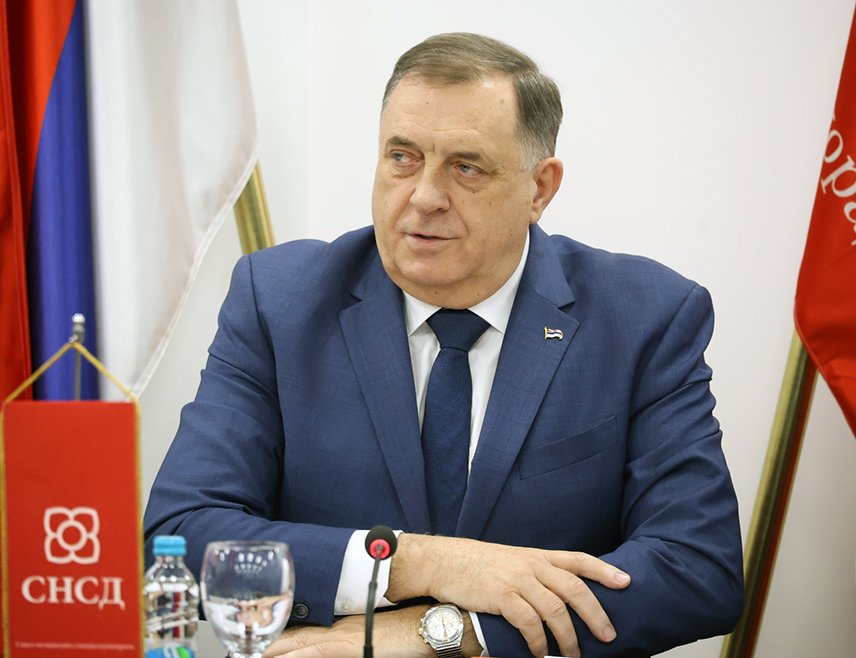 BANJA LUKA, JUNE 8 /SRNA/ – SNSD President Milorad Dodik said that the questioning of journalist Jasenko Todorović over his role as host of a television program represents a continuation of what he described as a political inquisition against freedom of speech, freedom of thought, media freedom and journalists' right to do their job, adding that Serbs will never bow to pressure or imposed decisions.