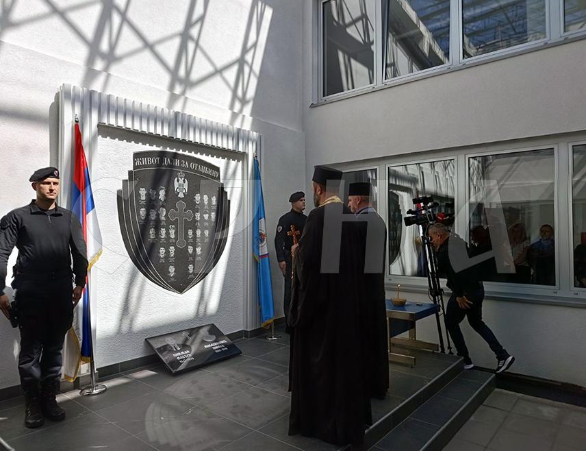 МРКОЊИЋ ГРАД, 12. ЈУНА /СРНА/ - У Мркоњић Граду данас су обиљежене 34 године од убиства 22 полицајца у Шебезима код Лисковице, које су из засједе усмртили припадници хрватске паравојне формације и "Зелених беретки" из Јајца.