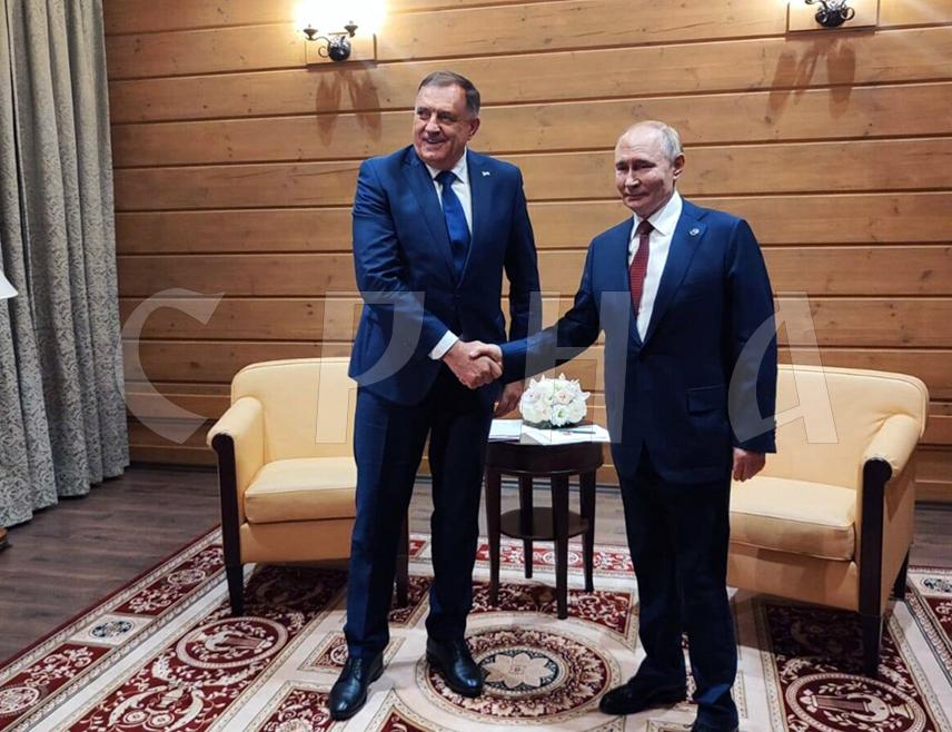 BANJA LUKA, JUNE 12 /SRNA/ - President Milorad Dodik extended his heartfelt congratulations to Russian President Vladimir Putin and all citizens of the Russian Federation on June 12 – Russia Day, expressing his sincere wishes for peace, stability, prosperity, and the continued progress of the country.